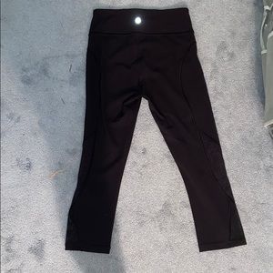 Lululemon crop legging with mesh detail